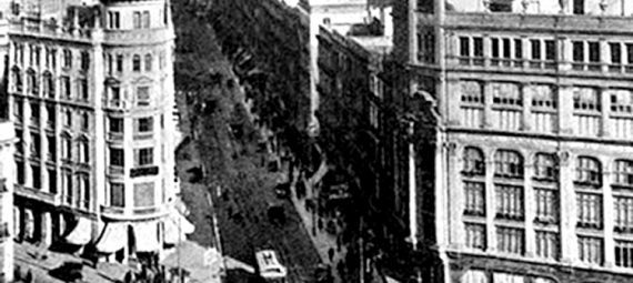 Almacenes El Aguila, Barcelona.