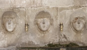 FONT DE SANT JUST BARCELONA