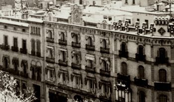 Casa Bonsoms, plaça Catalunya, Barcelona