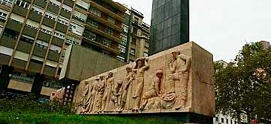 Monumento a José Antonio Primo de Rivera, Barcelona.